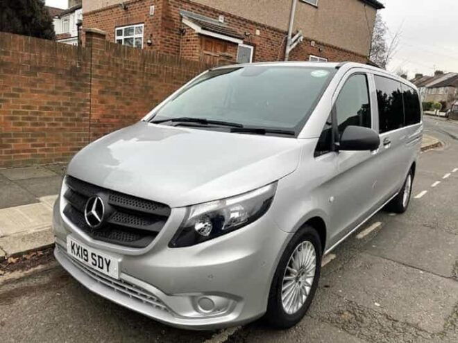 Transfer Service From London Gatwick Airport to City Centre - Meeting Instructions