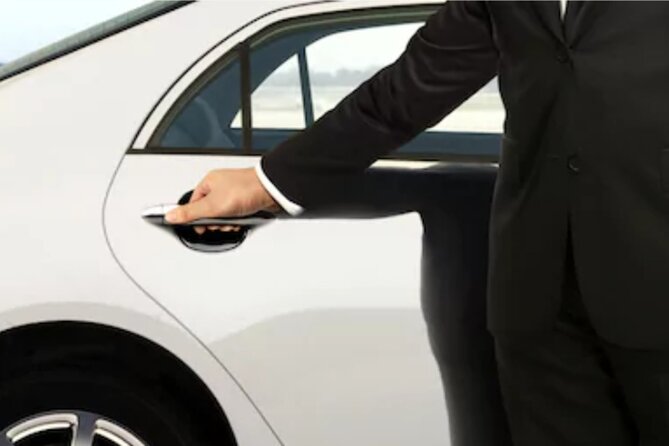 Transfer - Shannon Airport to Galway City (Or Reverse) - Premium Sedan - Premium Sedan Amenities