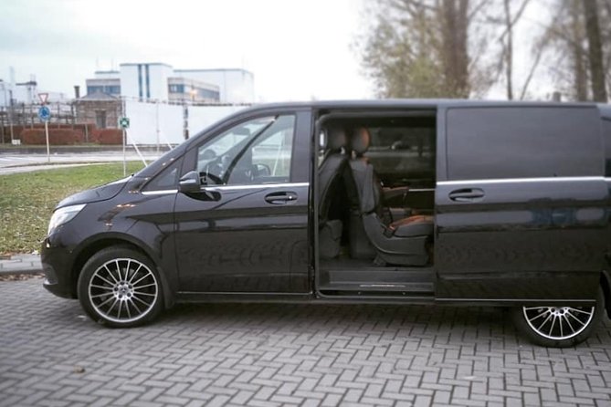 Transfer Shuttle Leuven - Schipol Airport Amsterdam (1 to 8 Places) - Transfer Shuttle Service Overview