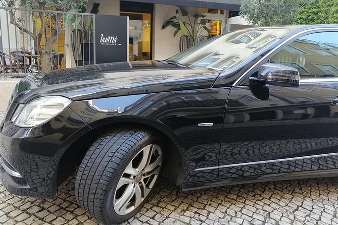 Transfer to Lisbon From Sevilha With Stop in Évora (1hour) - Viators Expertise and Reliability