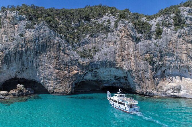 Transfer to the Bue Marino Caves and Cala Luna - Exploring the Itinerary in Detail