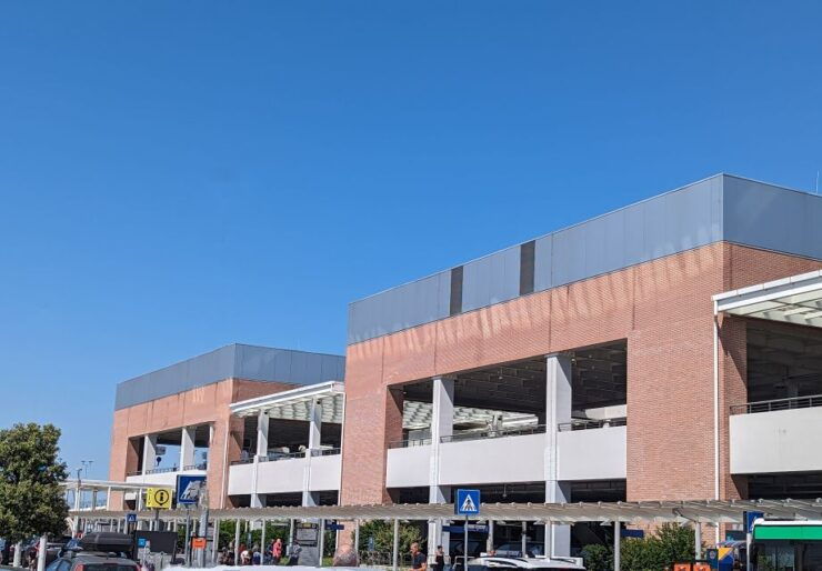 Transfer Verona - Airport Venice - Service Details