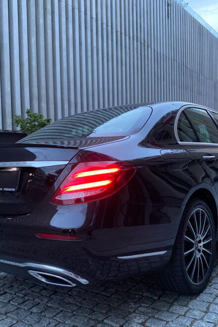 Transfers From Chopin Airport and Modlin - Vehicle Options