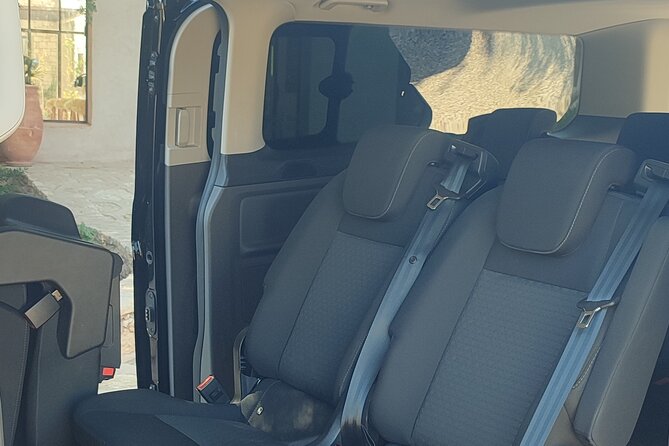 Transfert Marrakech to Essaouira Or Essaouira to Marrakech - Vehicle and Pickup Details