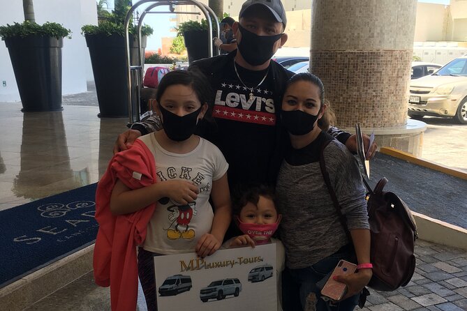 Transport Cancún From The Airport to the Hotel Zone - The Sum Up