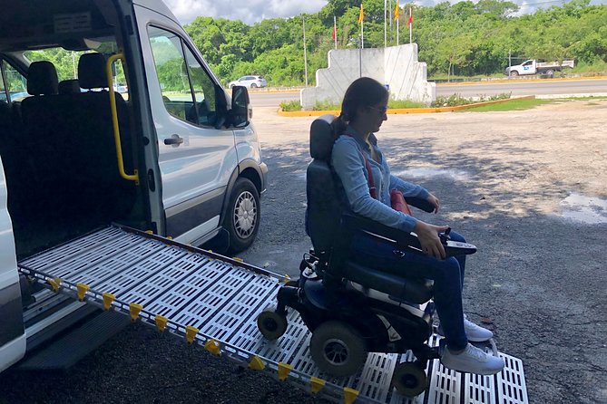 Transportation From Cancun Airport to Hotel Area of Playa Del Carmen - One Way - Transportation Options