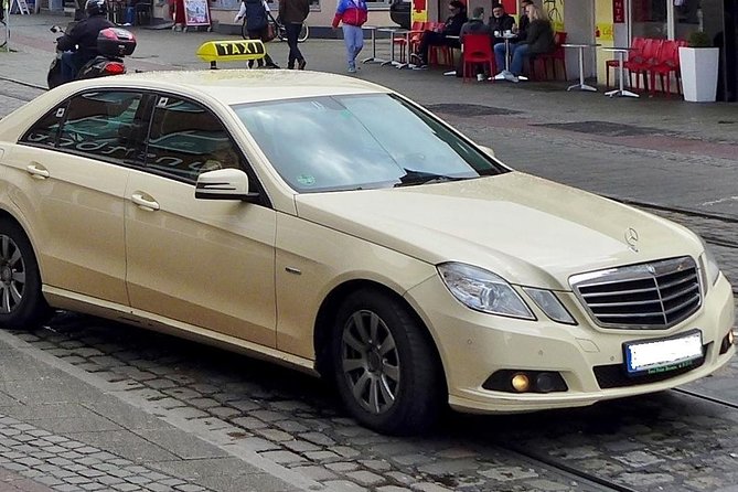 Transportation From Piraeus Port to Athens International Airport and Backwards - Inclusions and Amenities Provided