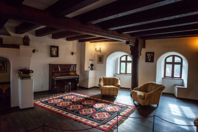 Transylvania Tour: Dracula's Castle, Peles Palace & Brasov - What’s Included and What Not