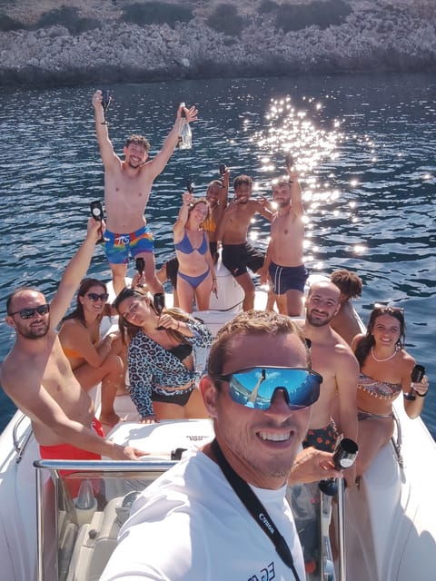 Trapani: Favignana & Levanzo Boat Tour - Itinerary Highlights