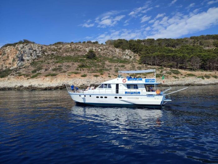 Trapani: Yacht Excursion to Levanzo and Favignana With Lunch - What to Bring for the Excursion
