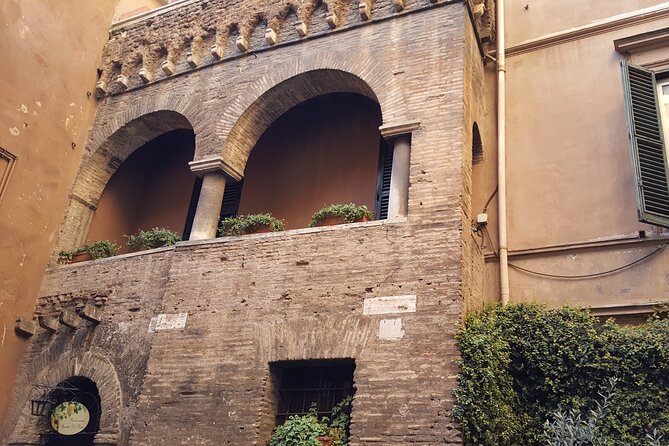 Trastevere District Must-See Sites Walking Art & Food Tour - Accessibility Information