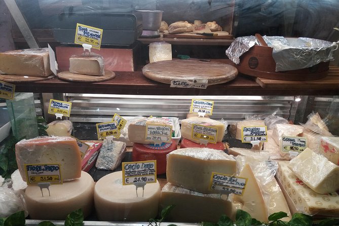 Trastevere District Street Food and Sightseeing Walking Tour - Price and Booking