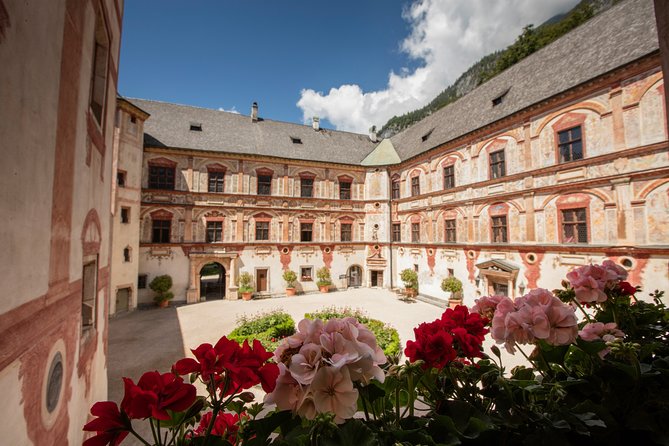 Tratzberg Castle - Audio Tour - Dining at Schlosswirt Tratzberg