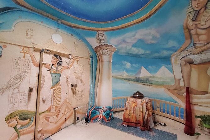 Travel in Time at El Pasaje Secreto - Booking and Reservation