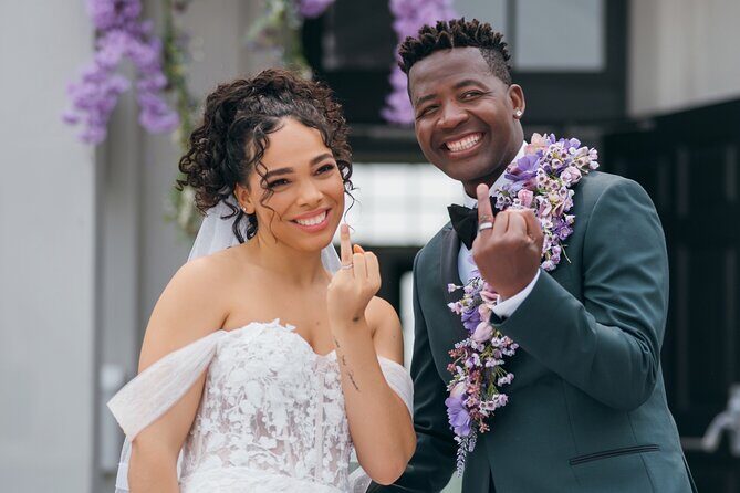 Travel Photo Session in Toronto - What to Expect During Your Photo Walk