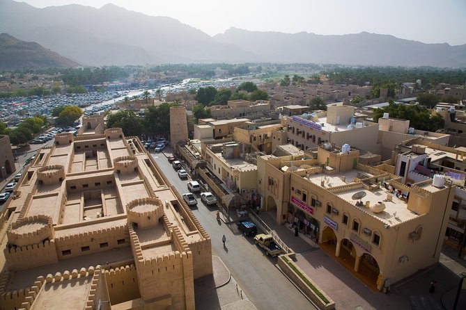 Travel to Nizwa & Jebel Shams Oman Grand Canyon - Departure and Pickup