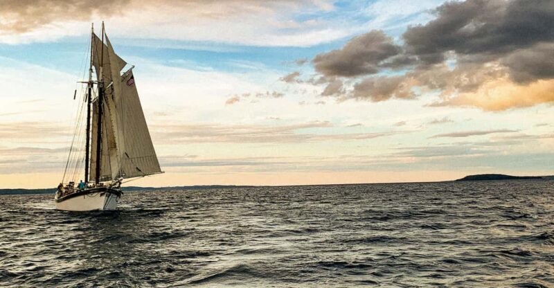 Traverse City: Fall Evening Sail on Tall Ship Manitou - FAQ  