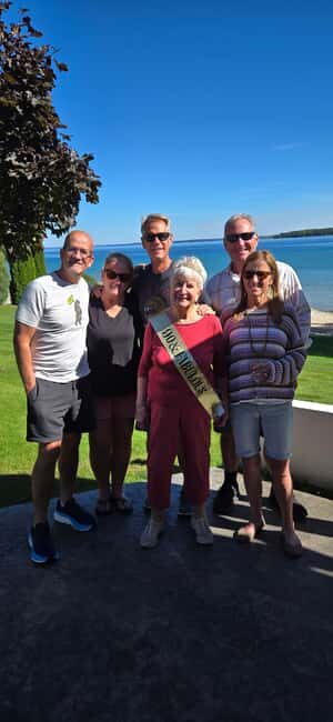 Traverse City: Wine Country Private Tour with Transportation - Why Choose the Traverse City Wine Country Private Tour?