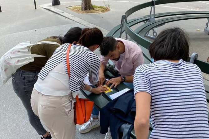 Treasure Hunt Along the Seine to Visit Paris! - Uncover the Secrets of the Seine