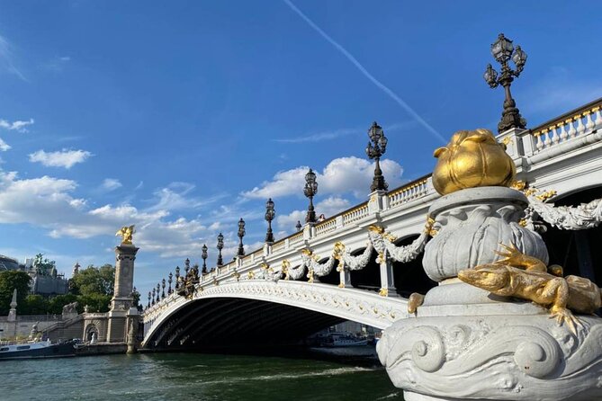 Treasure Hunt Along the Seine to Visit Paris! - Parisian Cuisine: A Gastronomic Delight