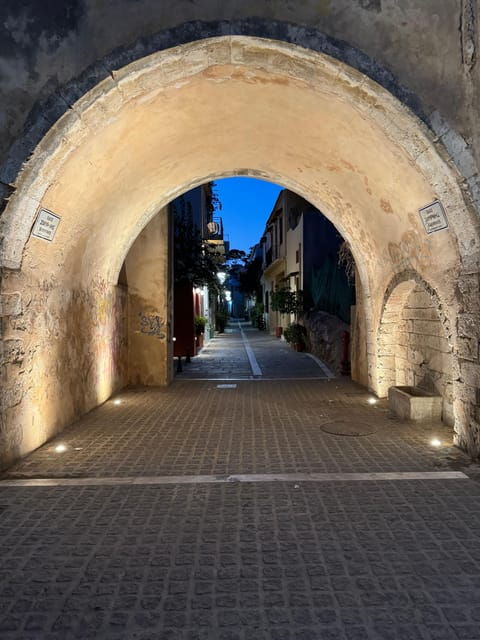 Treasure Hunting in Rethymno Old Town: Pirates Vs Corsairs - Good To Know