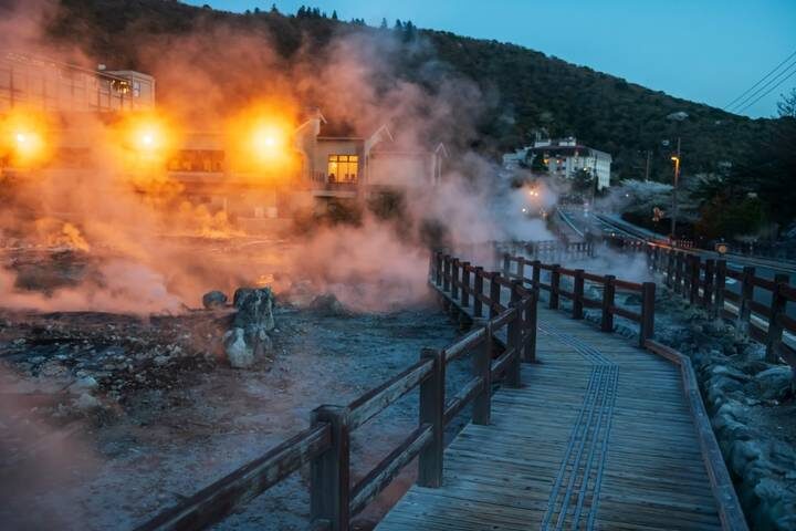 Treasures of Kyushu 7-Day Tour by Europamundo (2026 Departures) - Kyushu in seven useful details