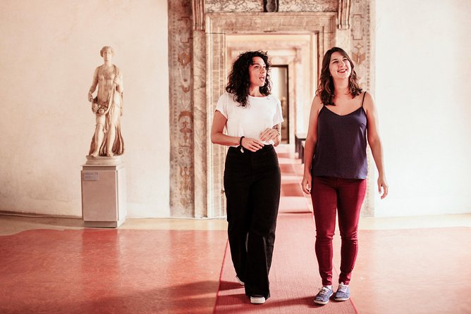 Treasures of Venice: Renaissance Era Private Tour - Exploring the Acqua Alta Bookshops