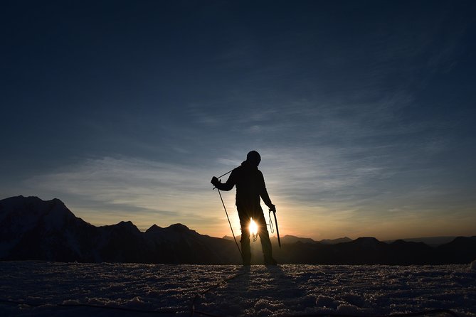 Trek & Climb: Nevado Qampa - Trekking and Climbing: an Introduction