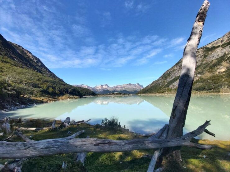 Trekking Esmeralda Lagoon - Booking Details