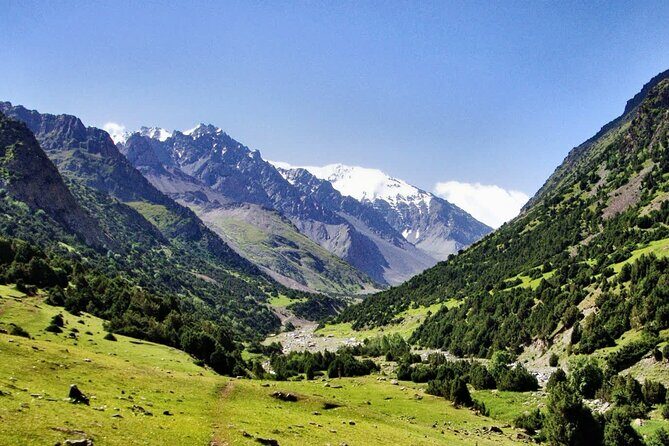 Trekking in Alay Mountains including Alay Valley - The Adventure Begins: An Overview