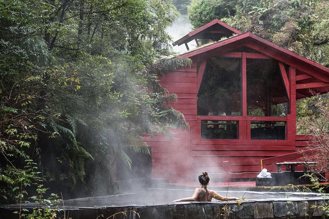  Trekking Mirador El Volcano Geometric Hot Springs - Logistics Details