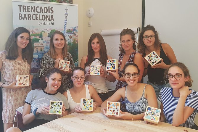 Trencadis Workshop for Groups: Do It Like Gaudi - Workshop Schedule and Meeting Point