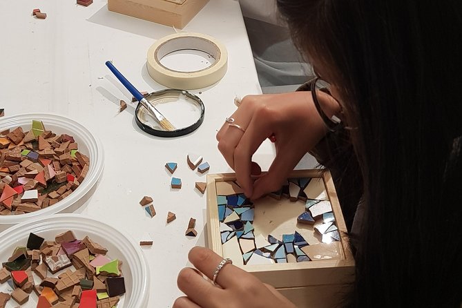 Trencadis Workshop for Groups: Do It Like Gaudi - Workshop Expectations and Accessibility