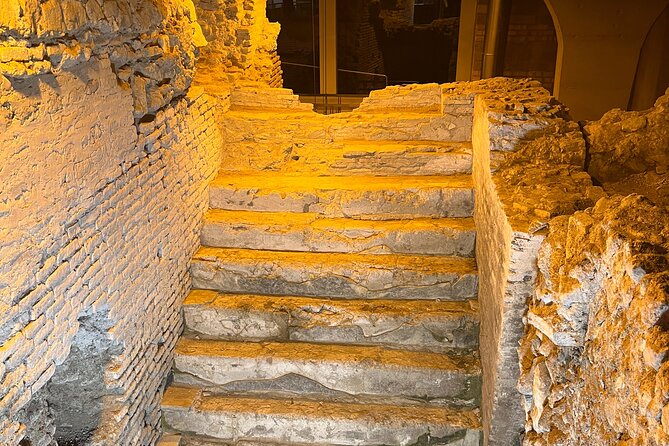 Trevi Fountain Underground Guided and Walk City Tour - Customer Review