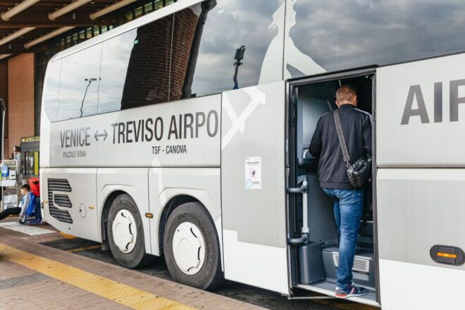 Treviso Airport to Mestre and Venice by Express Bus - Money-Saving Alternative to Taxis and Complicated Public Transport