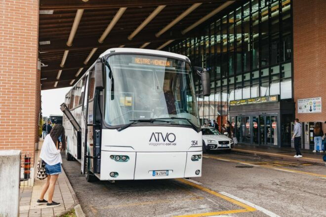 Treviso Airport to Mestre and Venice by Express Bus - Inclusions and Amenities on the Express Bus