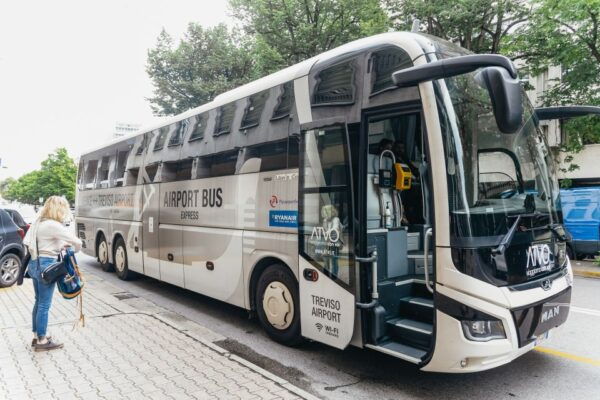 Treviso Airport to Mestre and Venice by Express Bus - The Sum Up