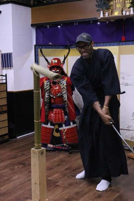 Trial slashing in Bushido with Samurai Sword real sharpnes - Good To Know