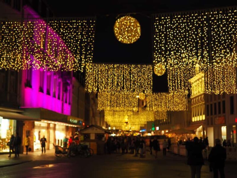 Trier: Winter walking tour  walk, stories & mulled wine - Exploring the Charm of Trier in Winter