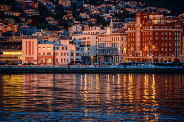 Trieste: First Discovery Walk and Reading Walking Tour - Tips for Your Walking Tour