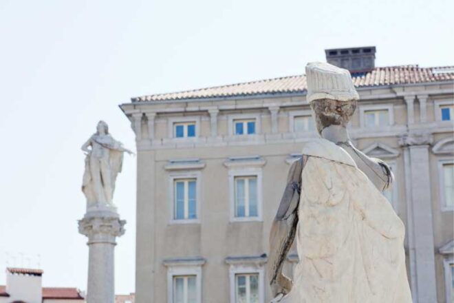 Trieste: First Discovery Walk and Reading Walking Tour - Tour Logistics and Start Points