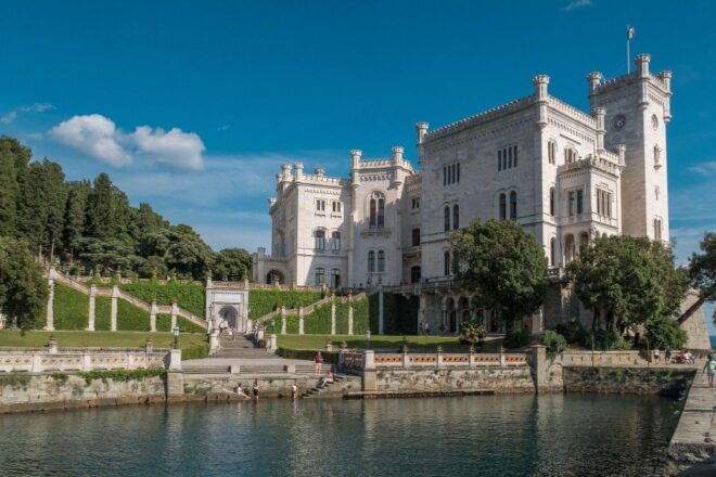 Trieste Private Walking Tour - Inclusions