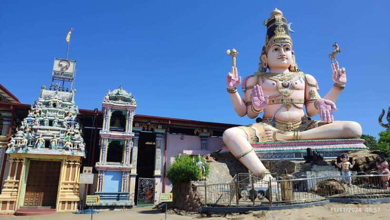 Trincomalee: City Tour with Koneswarm and Crocodile lake - An In-Depth Look at the Trincomalee Tour