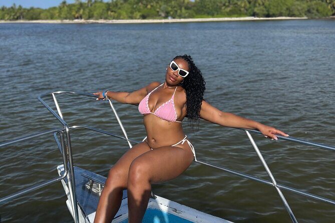 Trinity Party Boat Experience with Reliable Transportation - FAQ