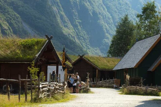 Trip From Stavanger to the Viking Village - Transportation Details