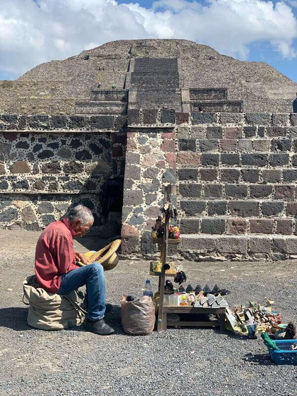 Trip through Teotihuacan, Basilica and Mezcal tasting. - The Secret Stop: A Personal Touch