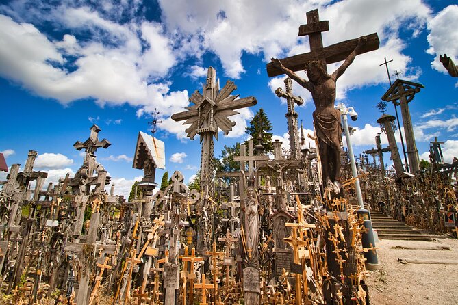Trip to the Hill of Crosses & a Charmed Jelgava From Riga - Tour Overview