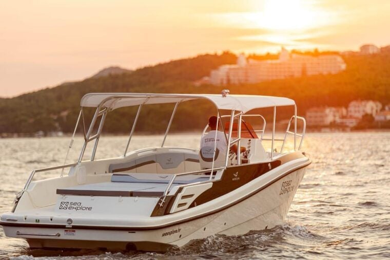 TROGIR: Blue Lagoon & 3 Islands Half-day Speedboat tour - FAQ