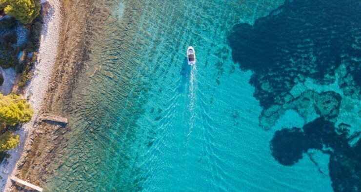 Trogir: White Lagoon, Maslinica & Blue Lagoon Speedboat Tour - Tour Itinerary