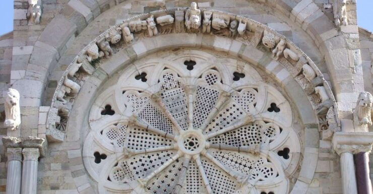 Troia Walking Tour: Apulian Romanesque Architecture - Tour Overview